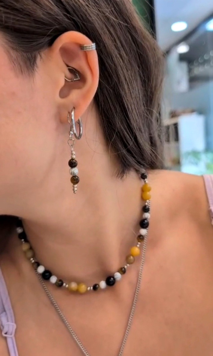 Amarillo y negro